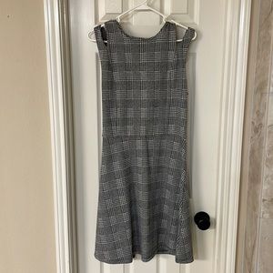 B&W plaid dress! Never worn, still has tags!